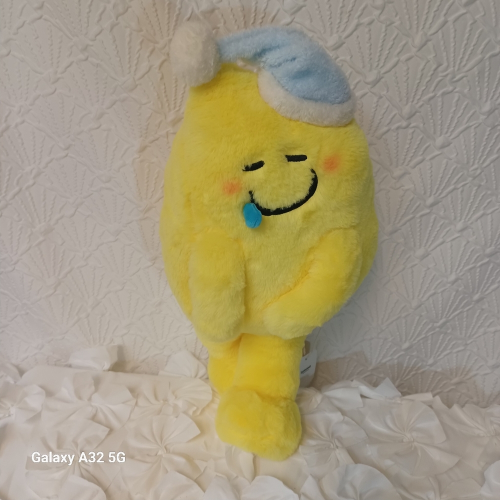 New LEMON8 Yellow Plush Toy with Blue Hat - Picture 4 of 13